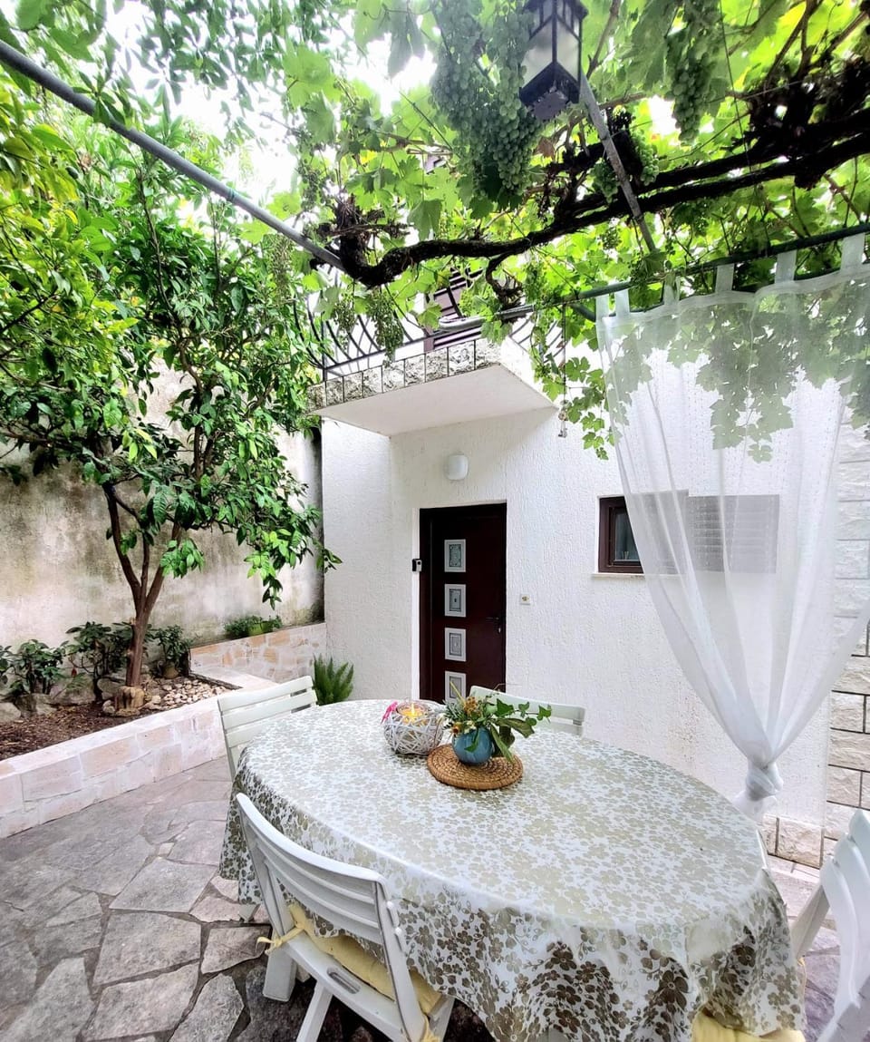 Buble Summer House House in Lika-Senj County