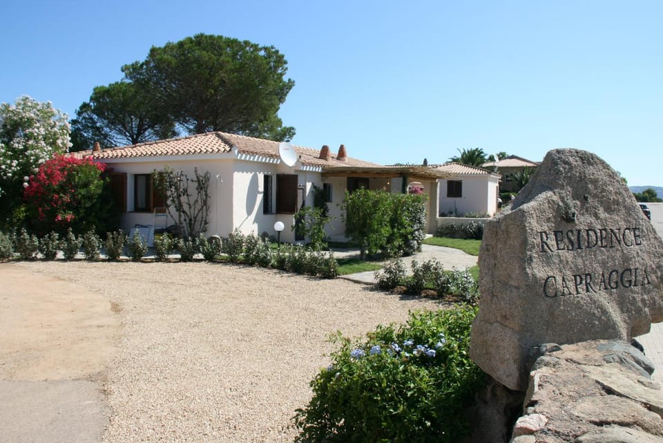 Property building, Garden view