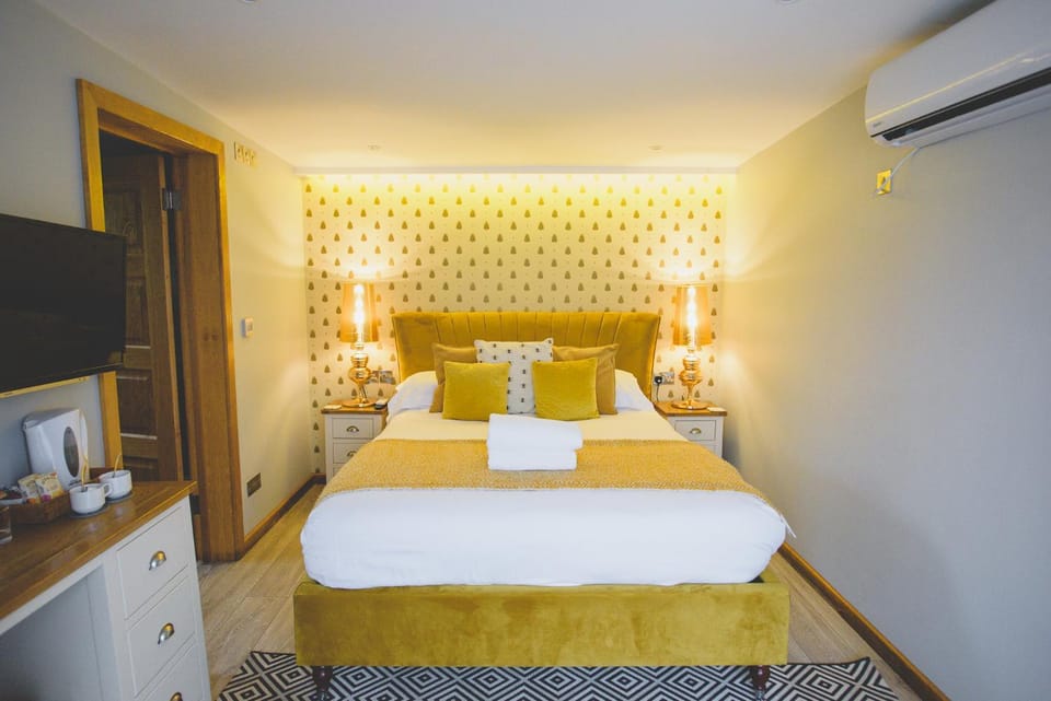 The Kings Arms - Fleggburgh with Hot tub Nature lodge in Broadland District