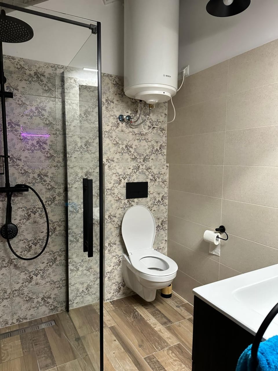 Shower, Toilet, Bathroom, Spa and wellness centre/facilities