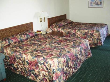 Towne and Country Motel Motel in Newberg