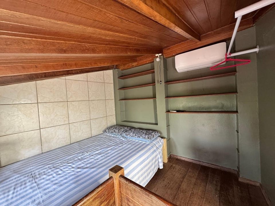 Bed, TV and multimedia, Photo of the whole room, Bedroom, air conditioner
