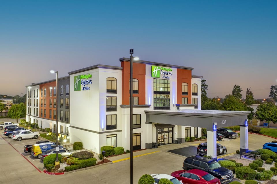 Holiday Inn Express & Suites Longview North by IHG Hotel in Longview