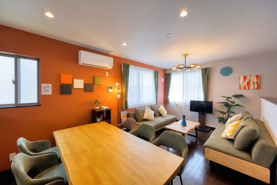 TV and multimedia, Living room, Seating area