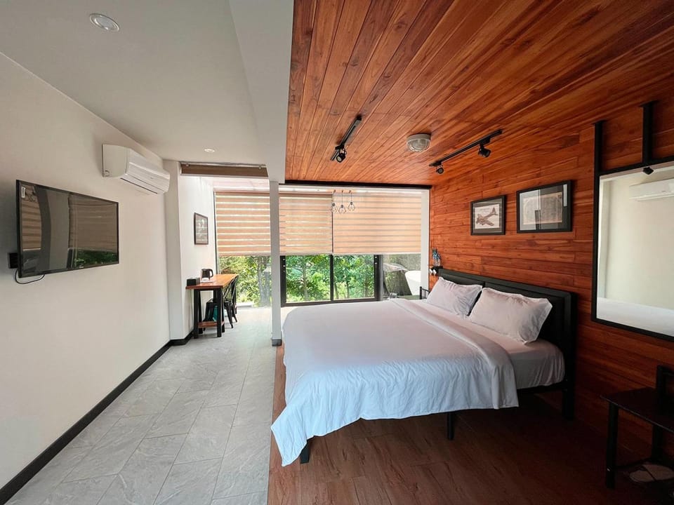 Bed, TV and multimedia, Photo of the whole room, Bedroom, hair dresser