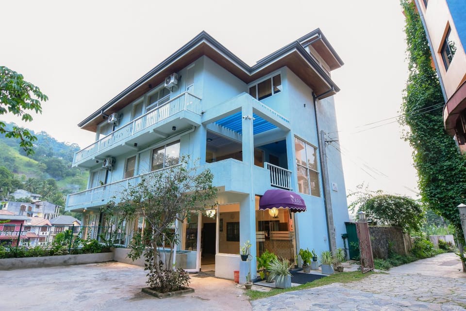 Property building, Facade/entrance