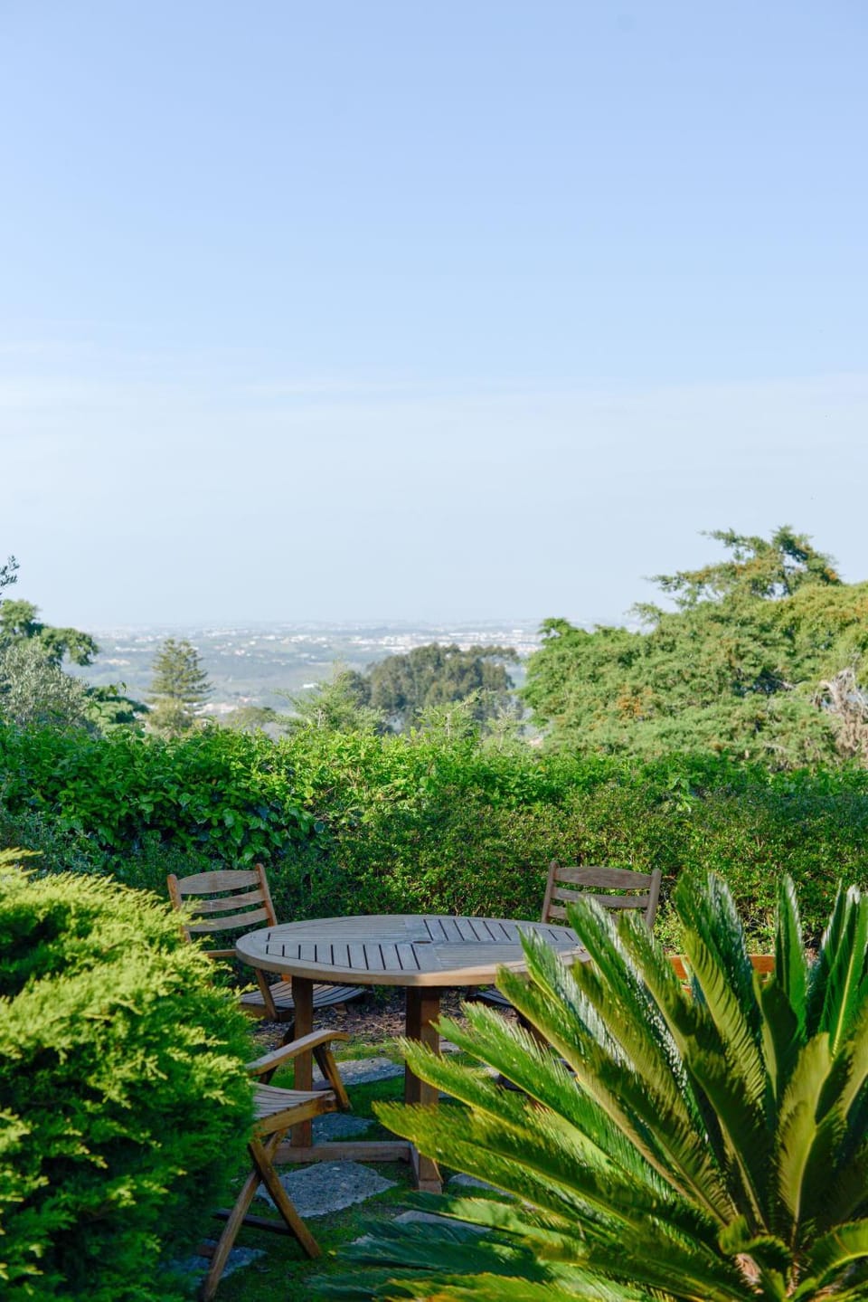 Property building, Garden, Balcony/Terrace
