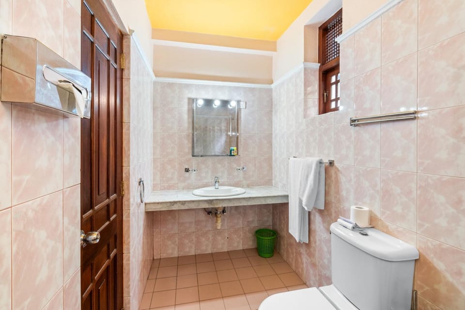Shower, Bathroom, towels