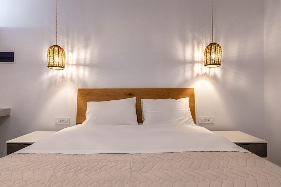 Bed, Decorative detail, Bedroom