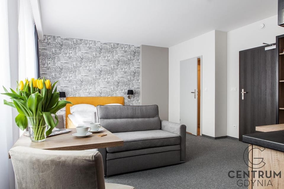 Bed, Seating area, Bedroom