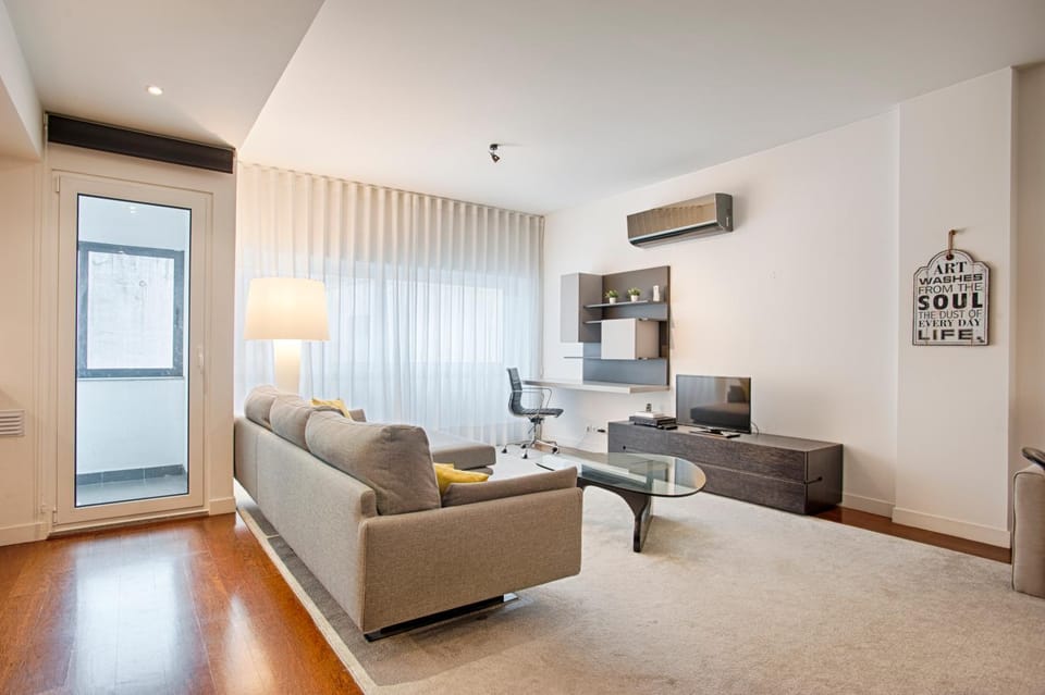 Libest Ribeira 2 - Time Out Market Apartment in Lisbon