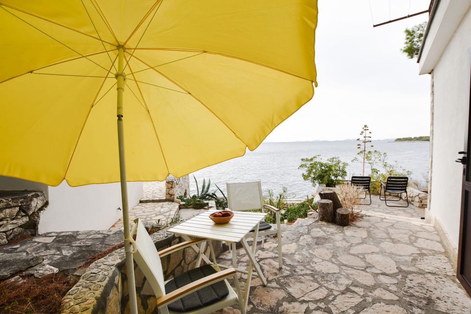 Property building, View (from property/room), Balcony/Terrace, Seating area, Sea view