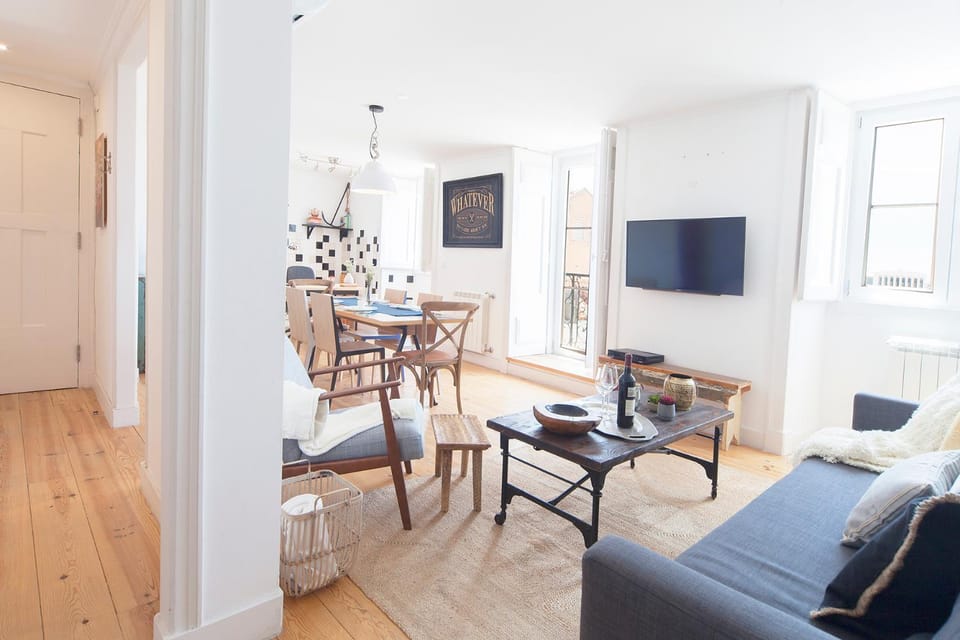 Libest Bica 1 - Cordoeiros Apartment in Lisbon