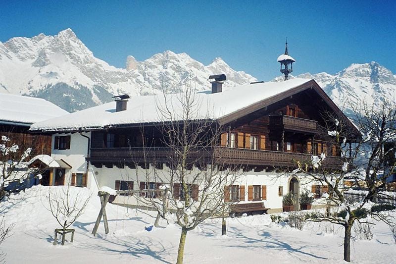Property building, Winter