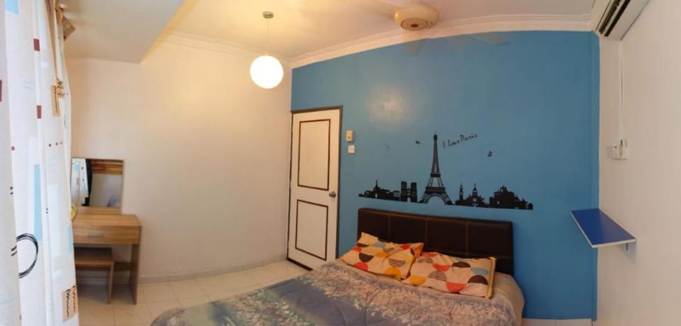 Photo of the whole room