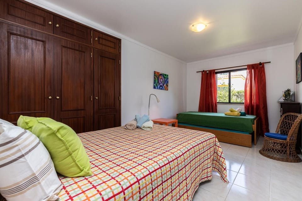 Bed, Bedroom, wardrobe