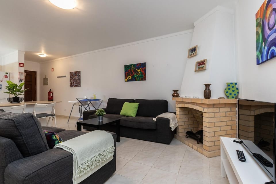Communal lounge/ TV room, Living room, Seating area