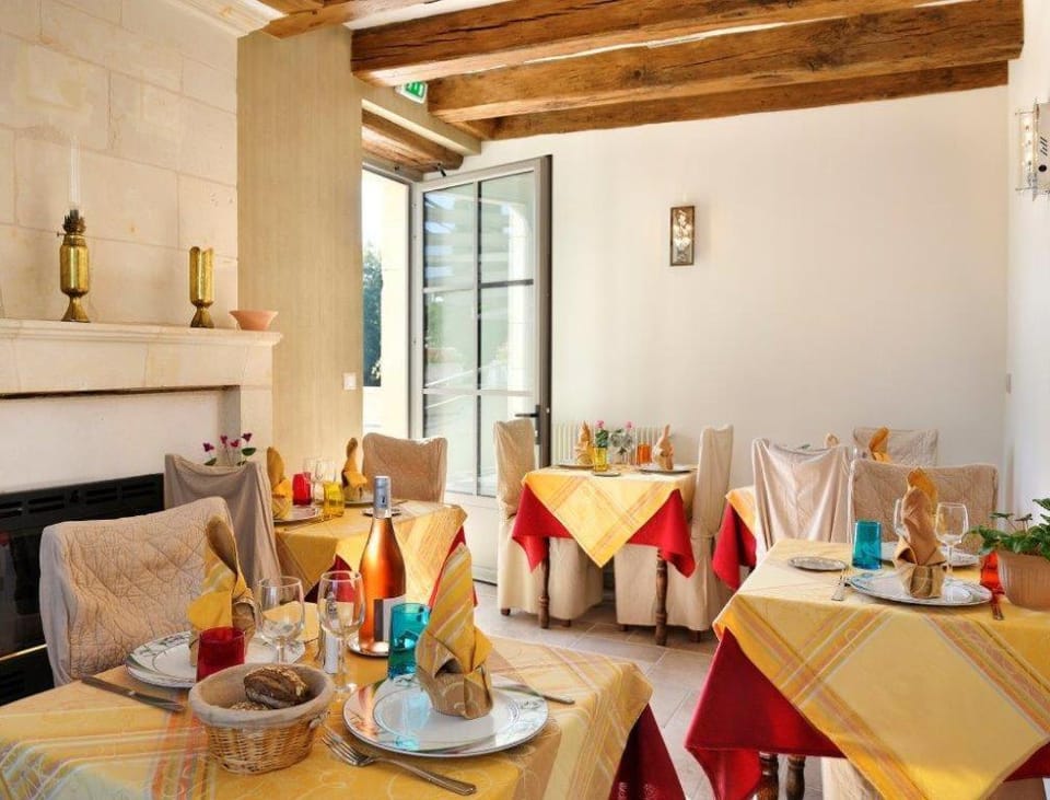 Restaurant/places to eat, Day, Banquet/Function facilities