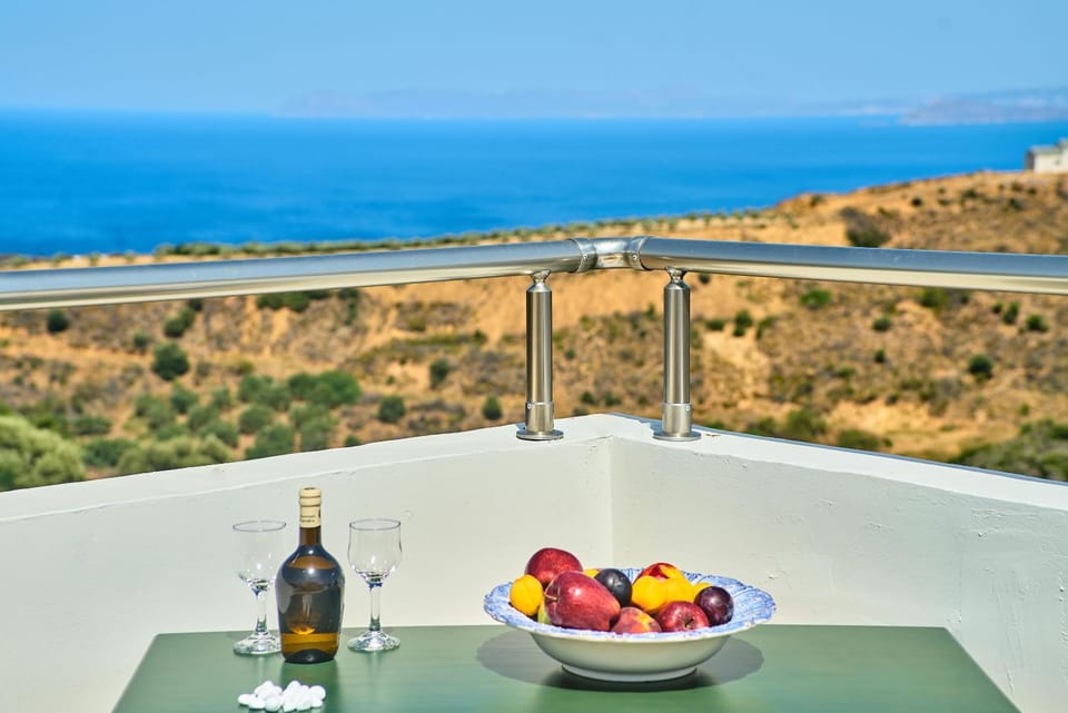 Beach, On site, City view, Pool view, Sea view, Inner courtyard view