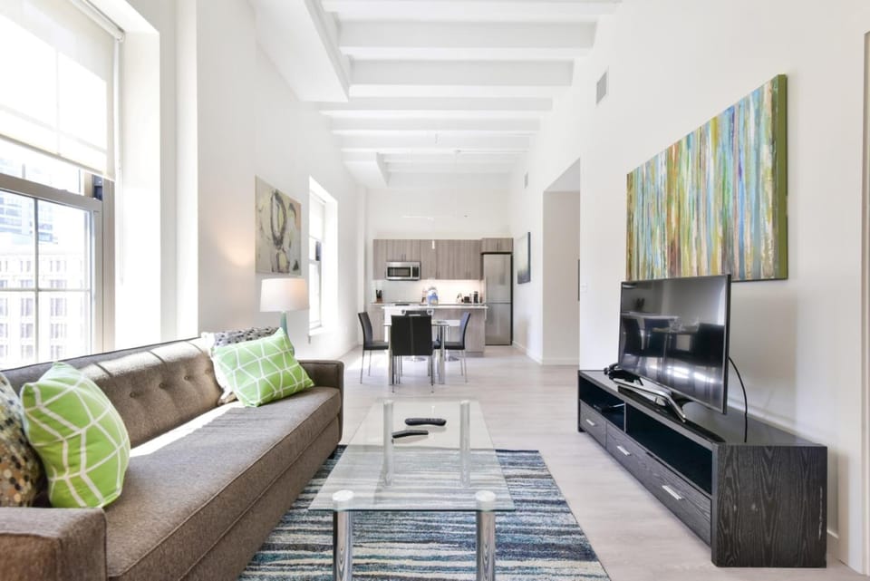 Kitchen or kitchenette, Living room