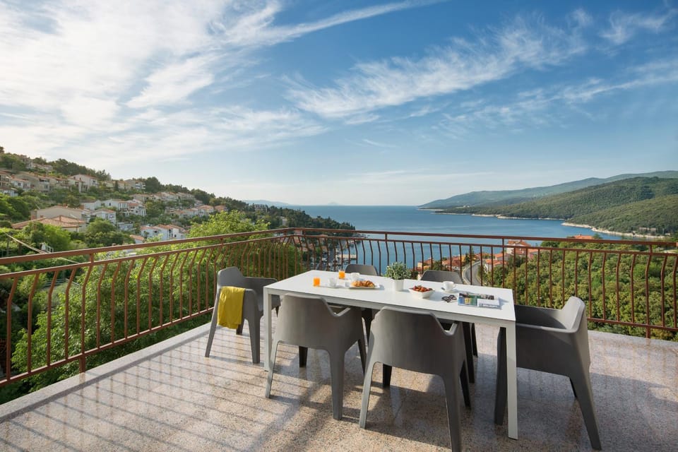 Summer, Balcony/Terrace, Photo of the whole room, Decorative detail, Seating area, On site, Sea view