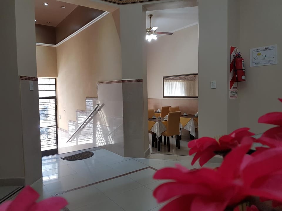 Decorative detail, Dining area