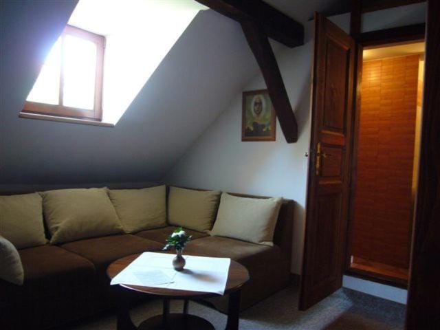 Day, Living room