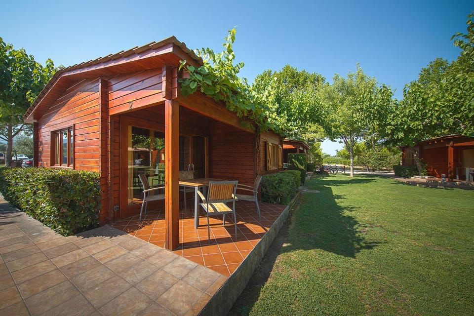 Property building, Patio, Garden