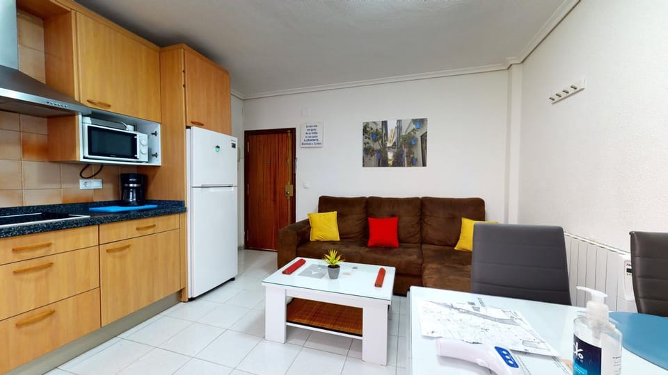 Kitchen or kitchenette, Living room