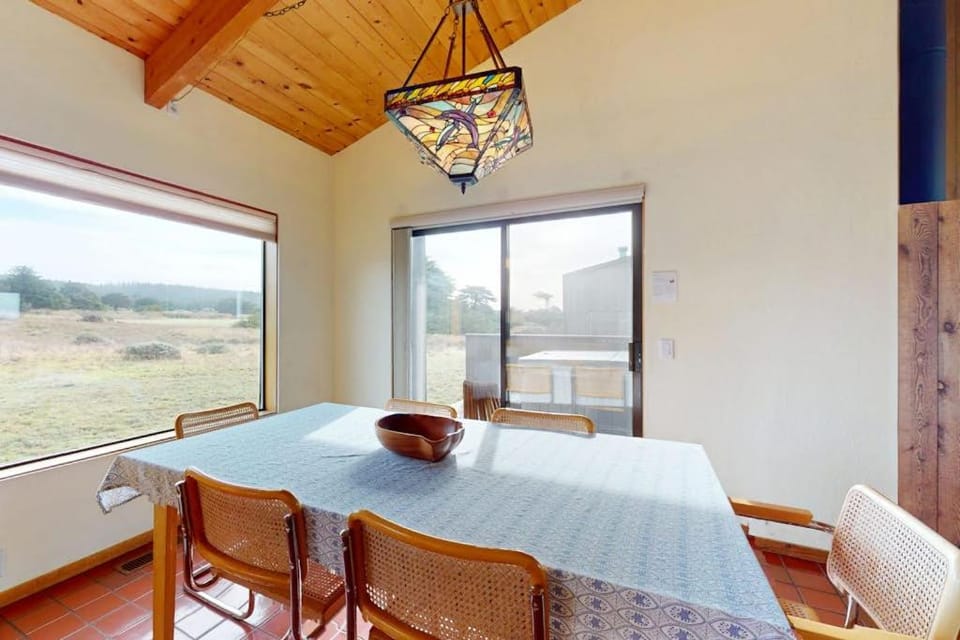 Whispering Wave House in Sonoma County