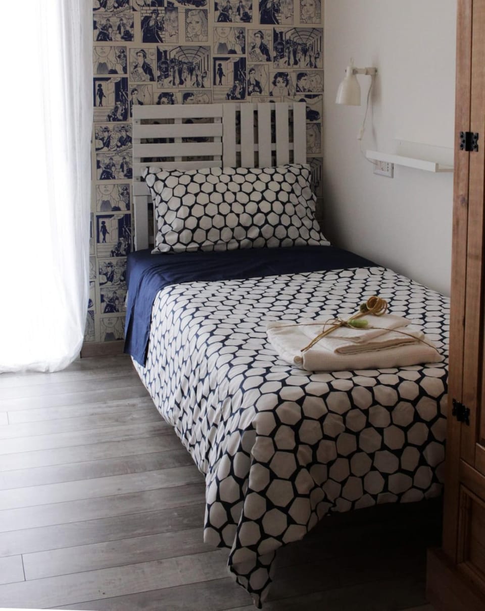 Toilet, Bathroom, TV and multimedia, Balcony/Terrace, Bedroom