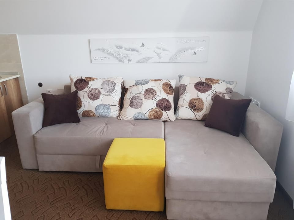 Bed, Living room, Seating area