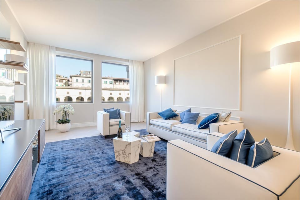 Living room, City view, Landmark view, River view