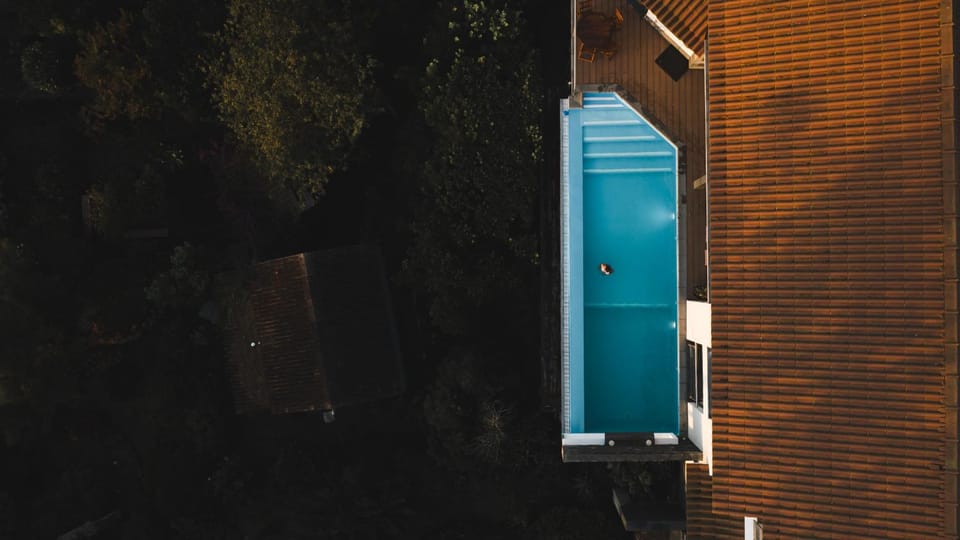 Property building, Swimming pool, Swimming pool