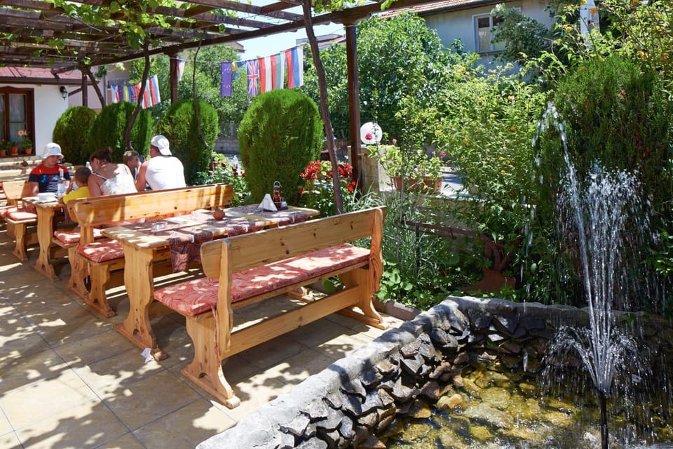 Patio, Restaurant/places to eat, Garden