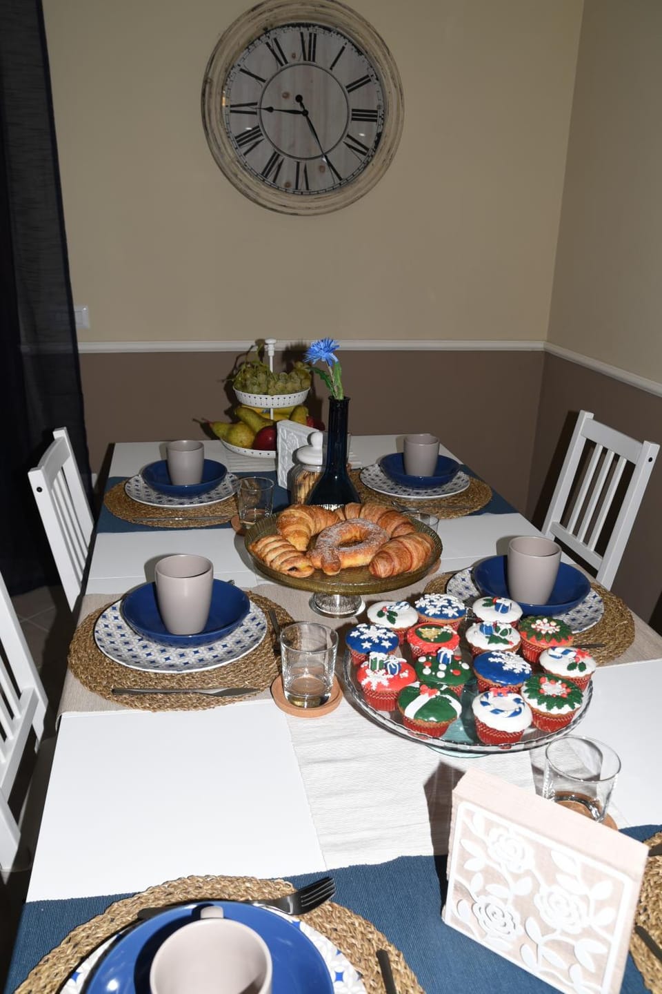 Dining area, Food, Breakfast