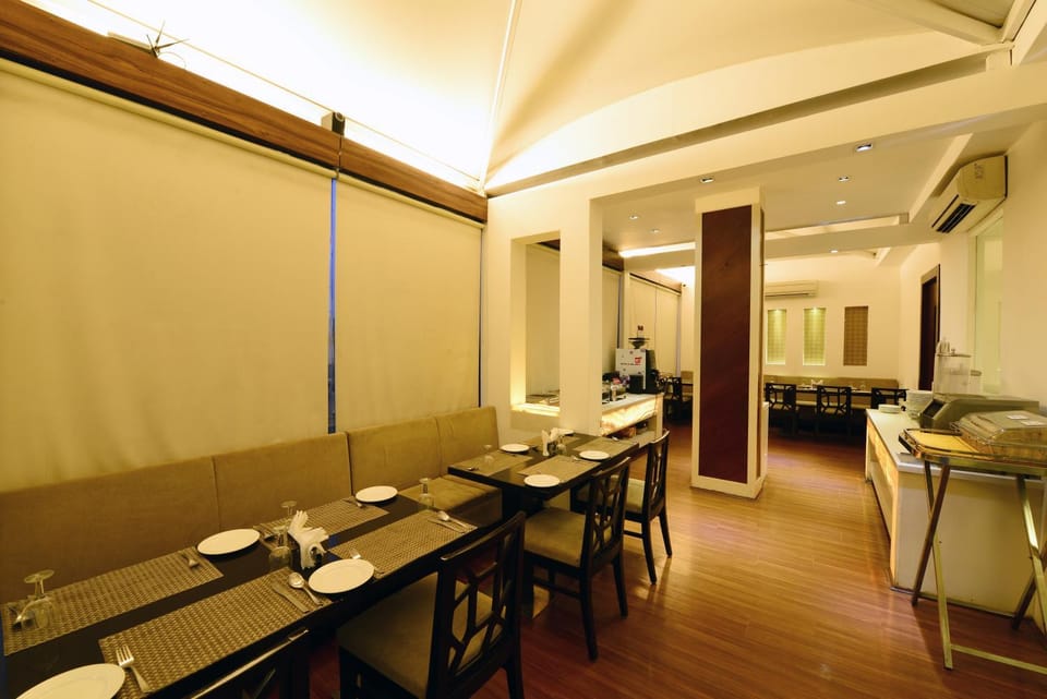 Restaurant/places to eat, Dining area, Breakfast, Buffet breakfast