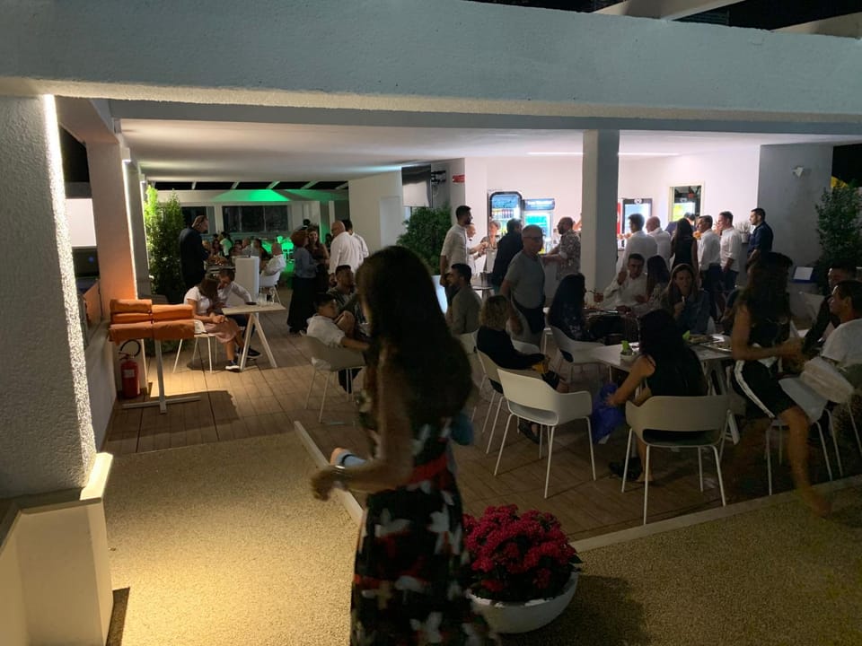 Property building, People, Evening entertainment