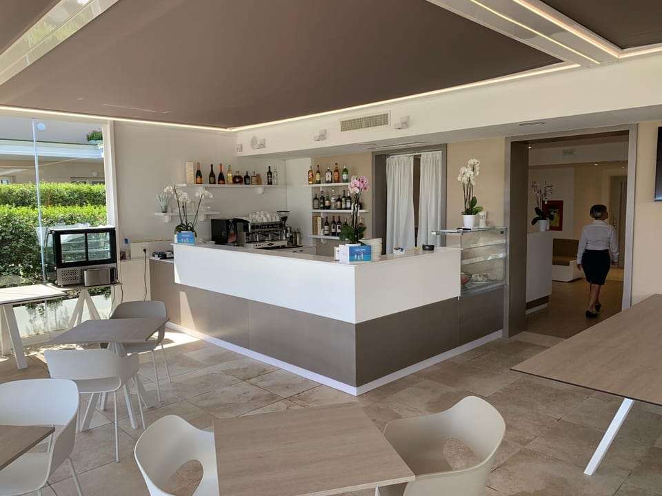 Lounge or bar