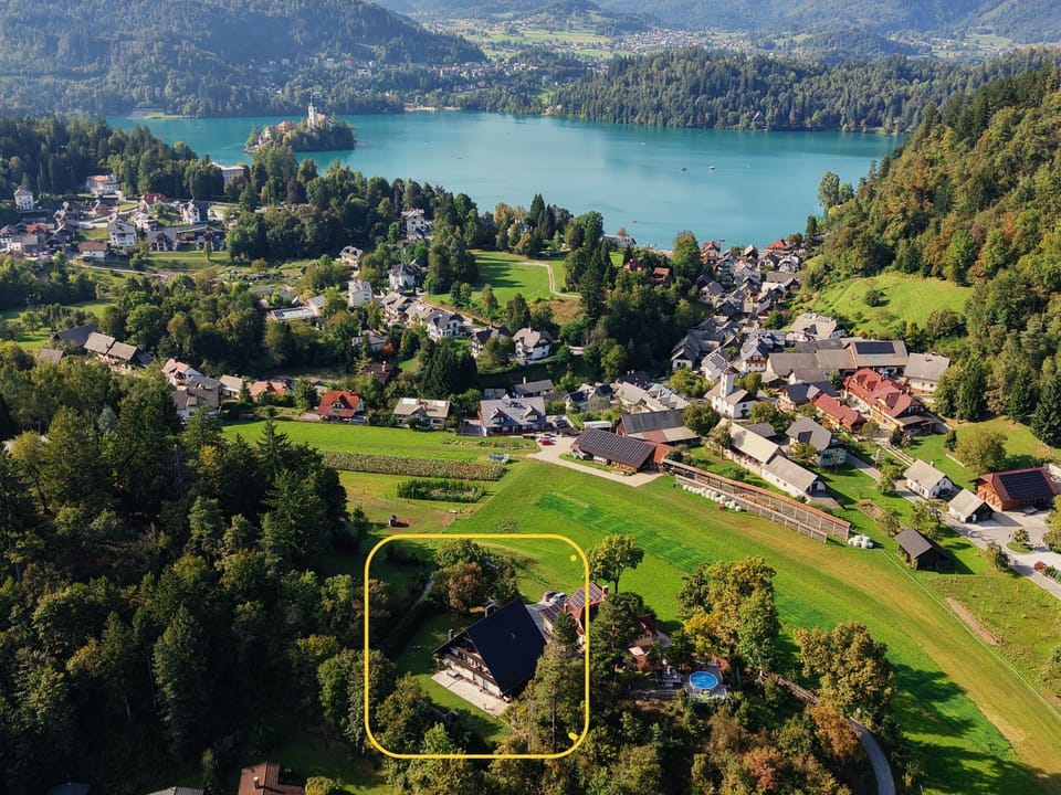 City view, Lake view, Location, Quiet street view