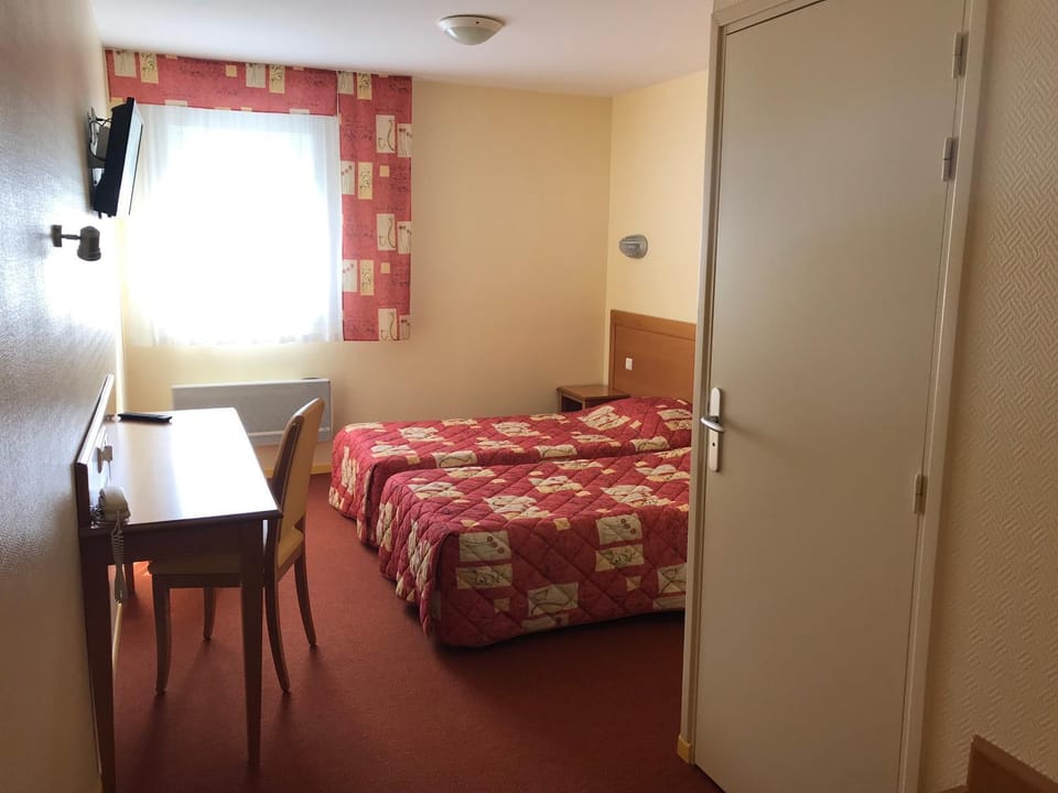 Hôtel La Colombiere Cantal Hotel in Auvergne-Rhône-Alpes