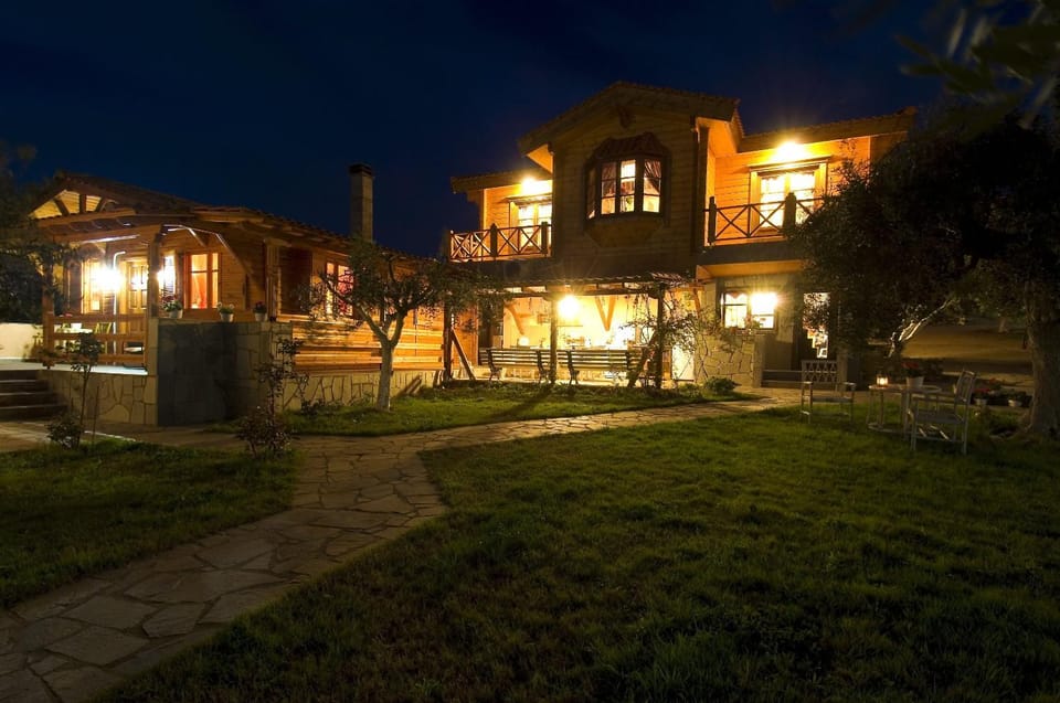Property building, Garden, On site, Sunrise