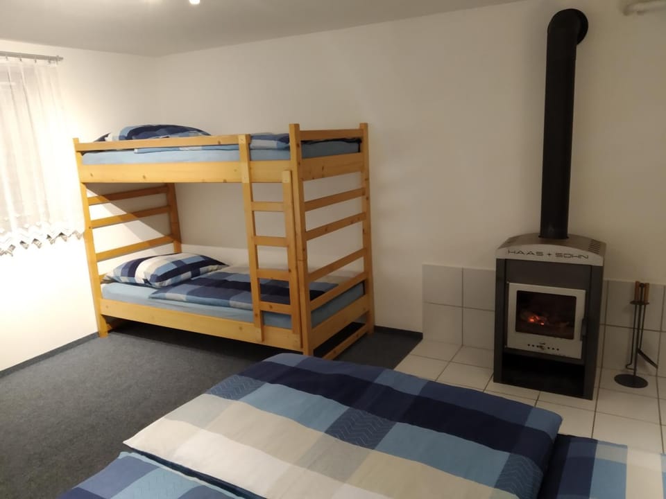 bunk bed