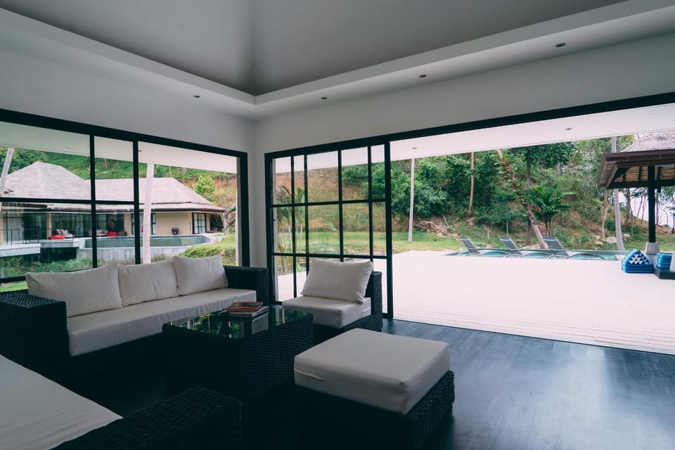 Living room, Seating area, Dining area, Pool view, River view, Sea view