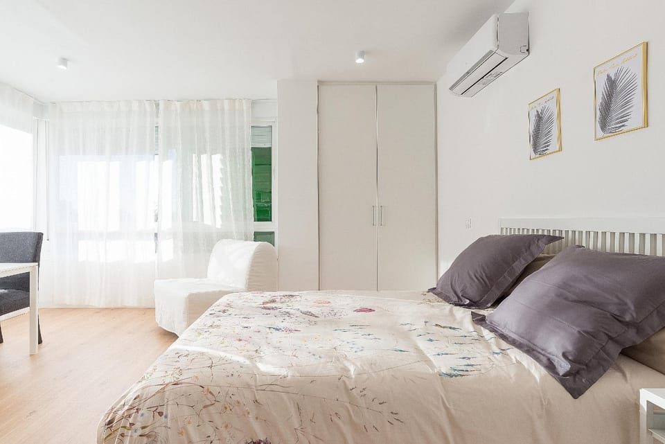 Estudio Playa Candado Apartment in Malaga