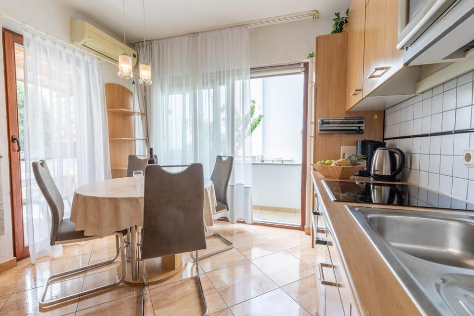Apartman Lana Apartment in Lika-Senj County