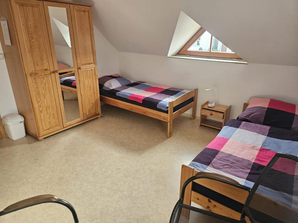 Bed, Bedroom, wardrobe