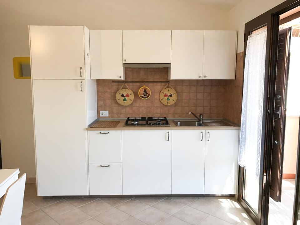 Coffee/tea facilities, Kitchen or kitchenette