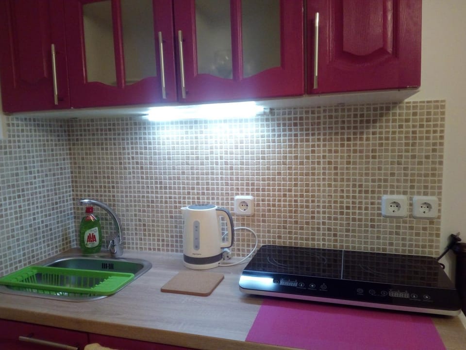 Kitchen or kitchenette, Decorative detail, On site