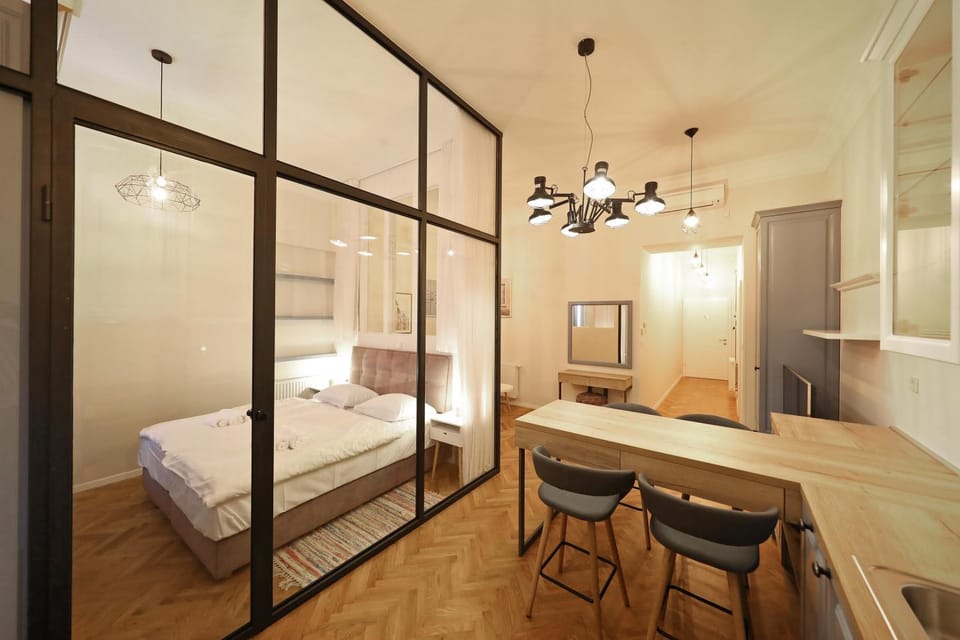 Bed, Living room, Photo of the whole room, Seating area, Dining area, Bedroom, wardrobe